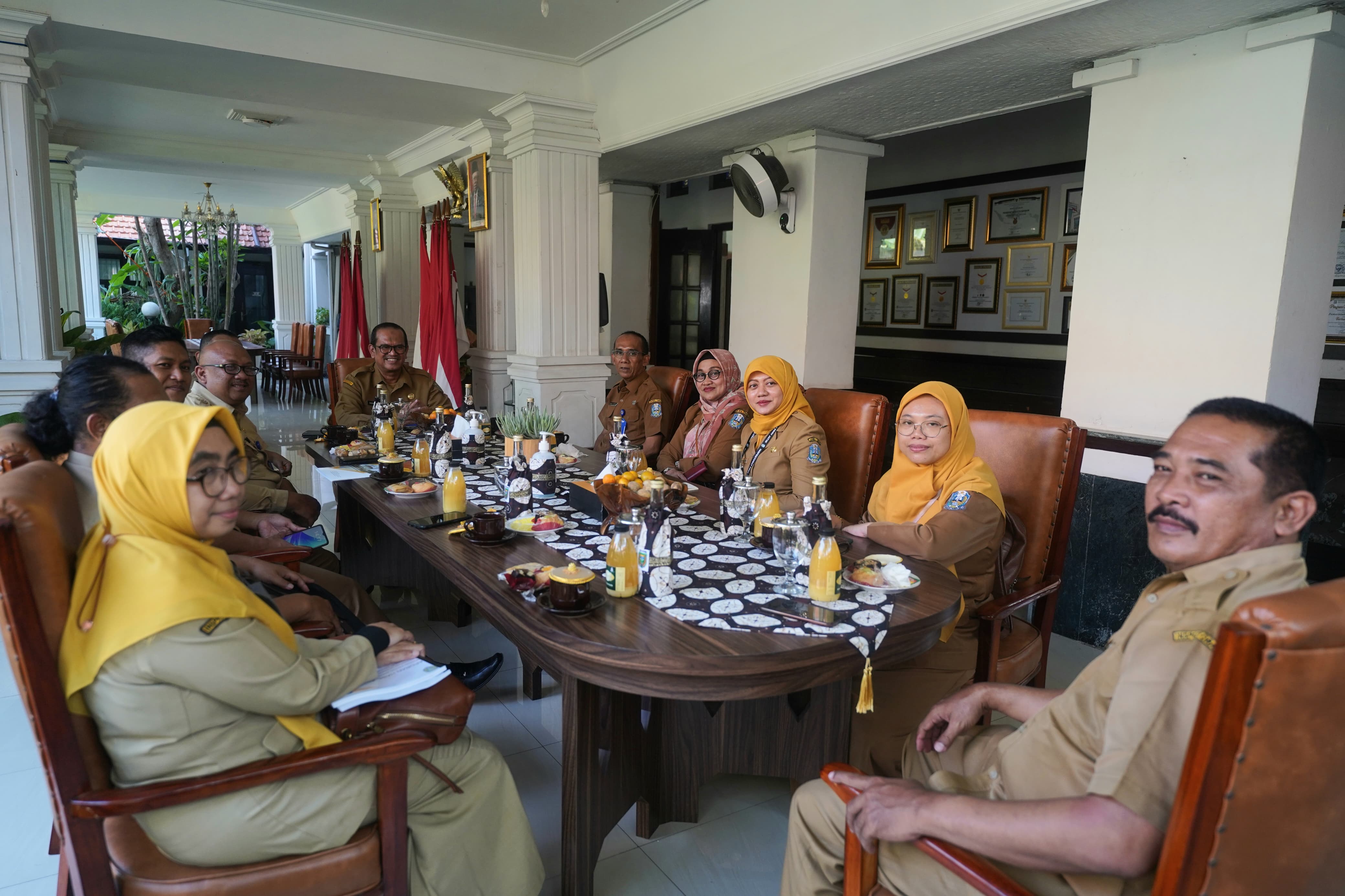 Foto 2 dari 3: Kunjungi Kota Madiun, Inspektorat Pemprov Jatim Gelar EPPD terhadap LPPD Tahun 2023