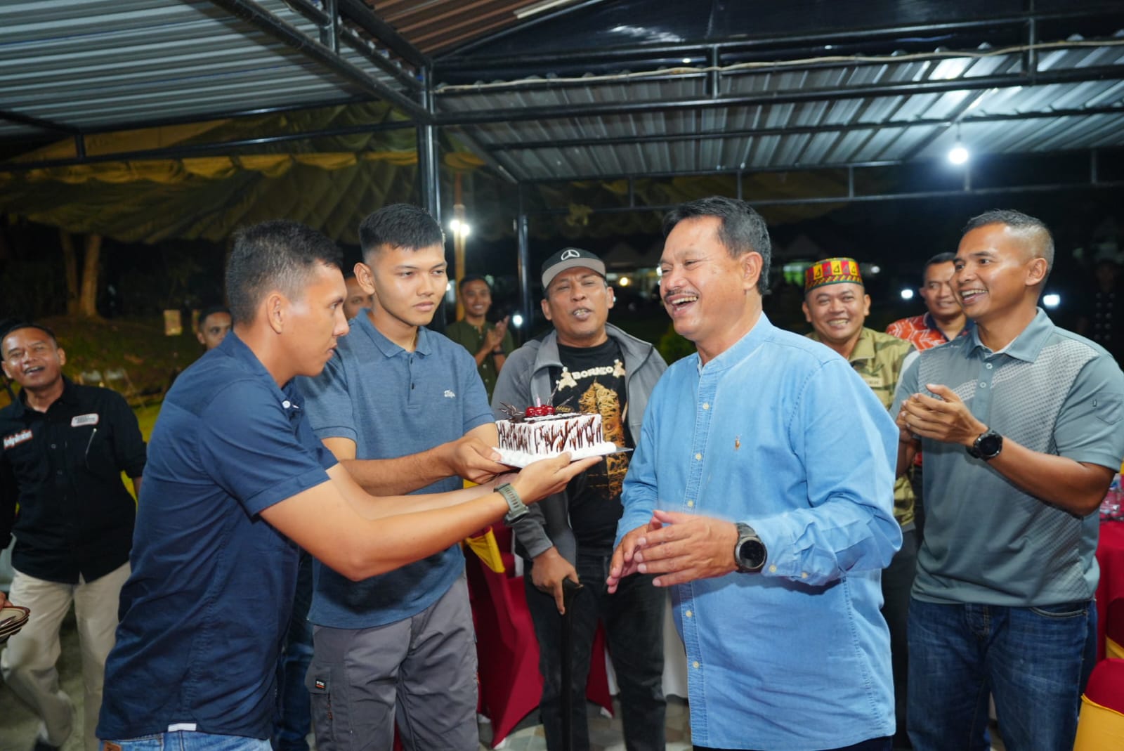 Foto 8 dari 10: Jalin Silaturahmi dan Sinergitas, Forkopimda Olahraga Menembak Bersama