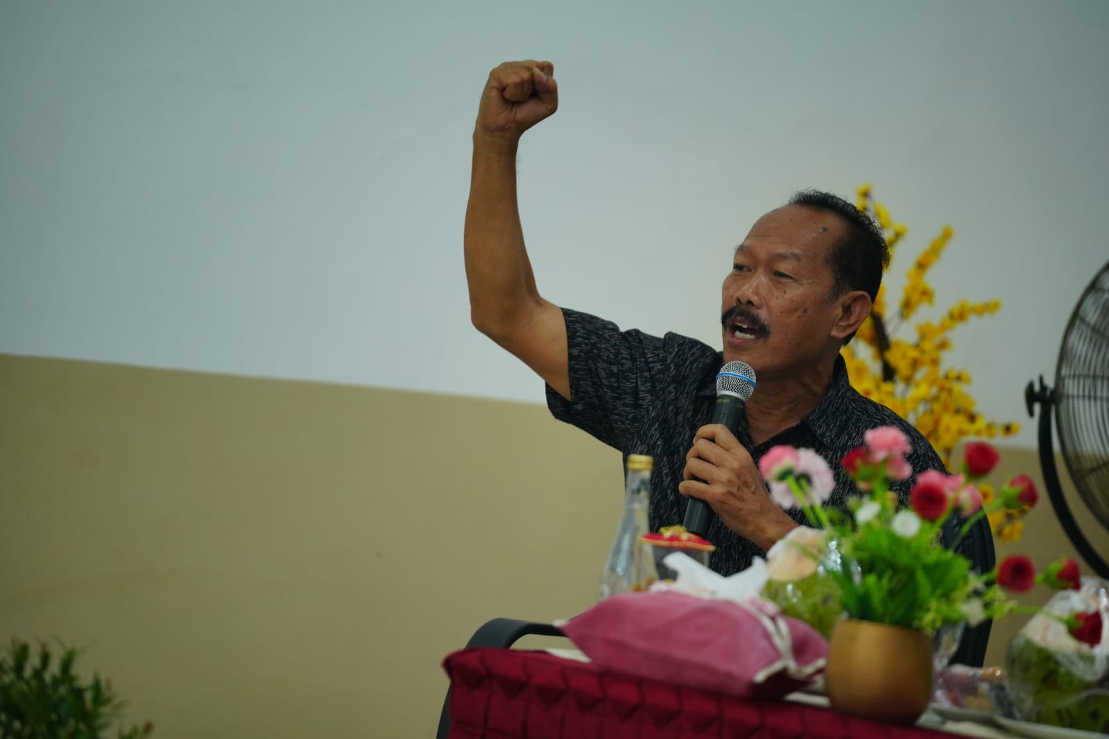 Foto 8 dari 10: Bersama DPRD, Wali Kota Bertemu Warga Di Tiga Kelurahan