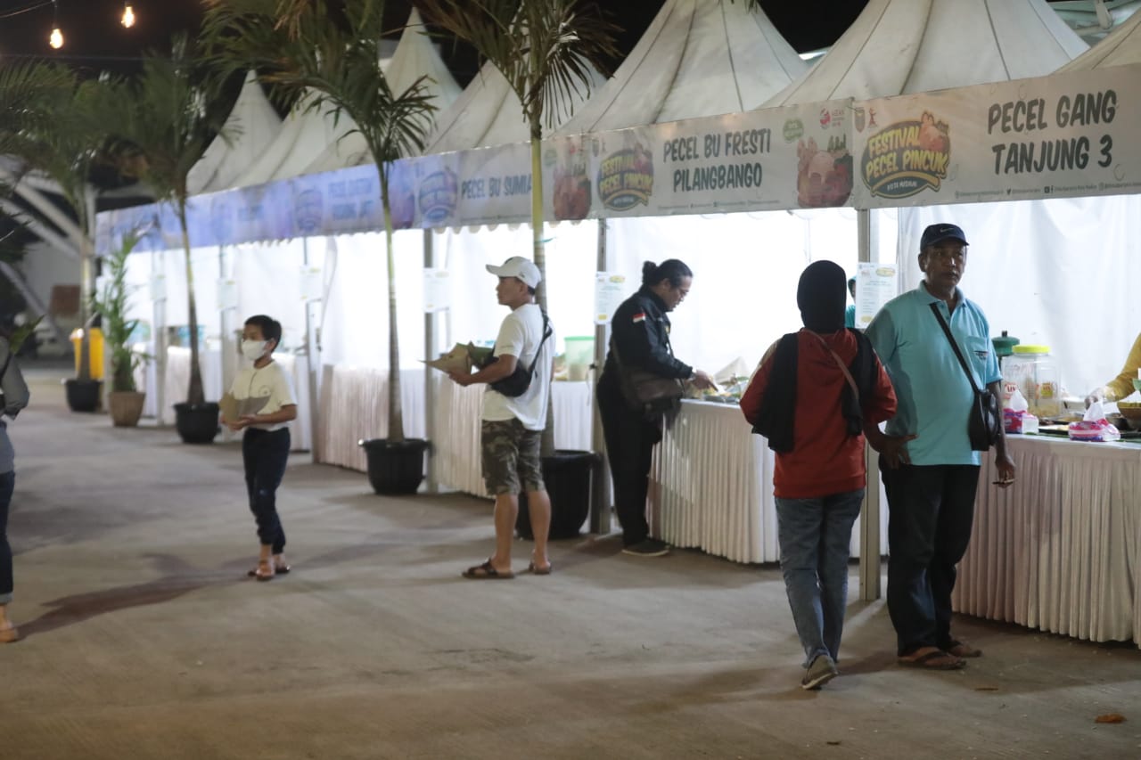 Foto 7 dari 8: Jangan Khawatir, Festival Pecel Pincuk Masih Digelar hingga 29 April