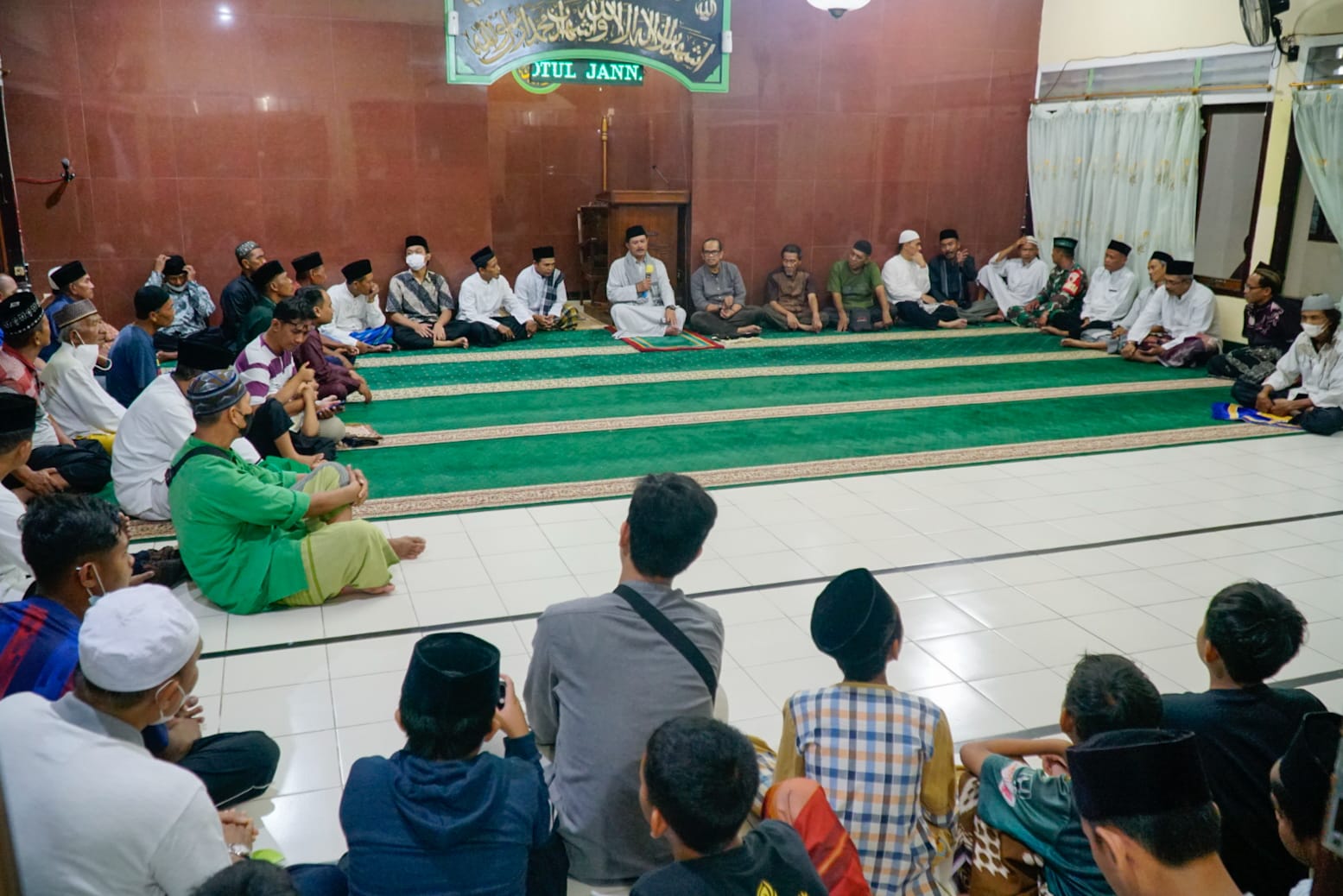 Foto 3 dari 16: Terus Berlanjut, Safari Ramadan Wali Kota Maidi Jadi Ajang Serap Aspirasi Hingga Sosialisasi Persiapan Idul Fitri