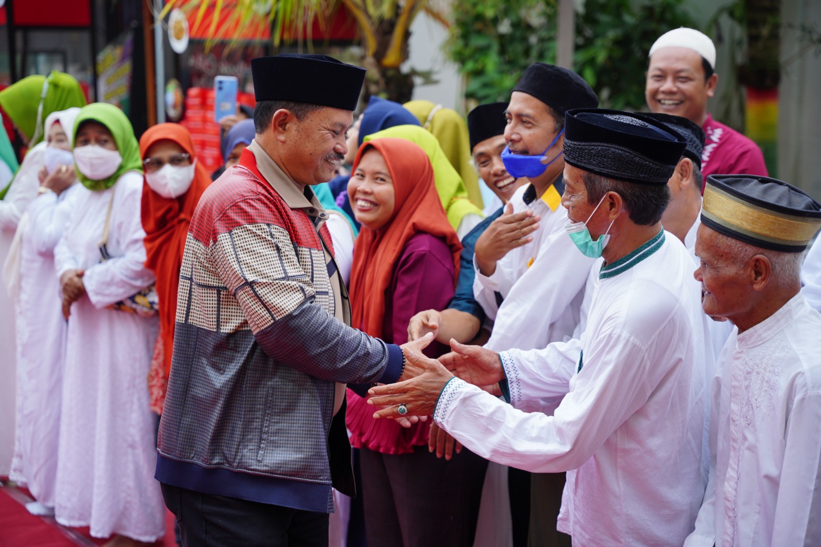Foto 6 dari 10: Wali Kota Maidi Doakan Seluruh Warga Kota Madiun Dapat Berjumpa dengan Kakbah