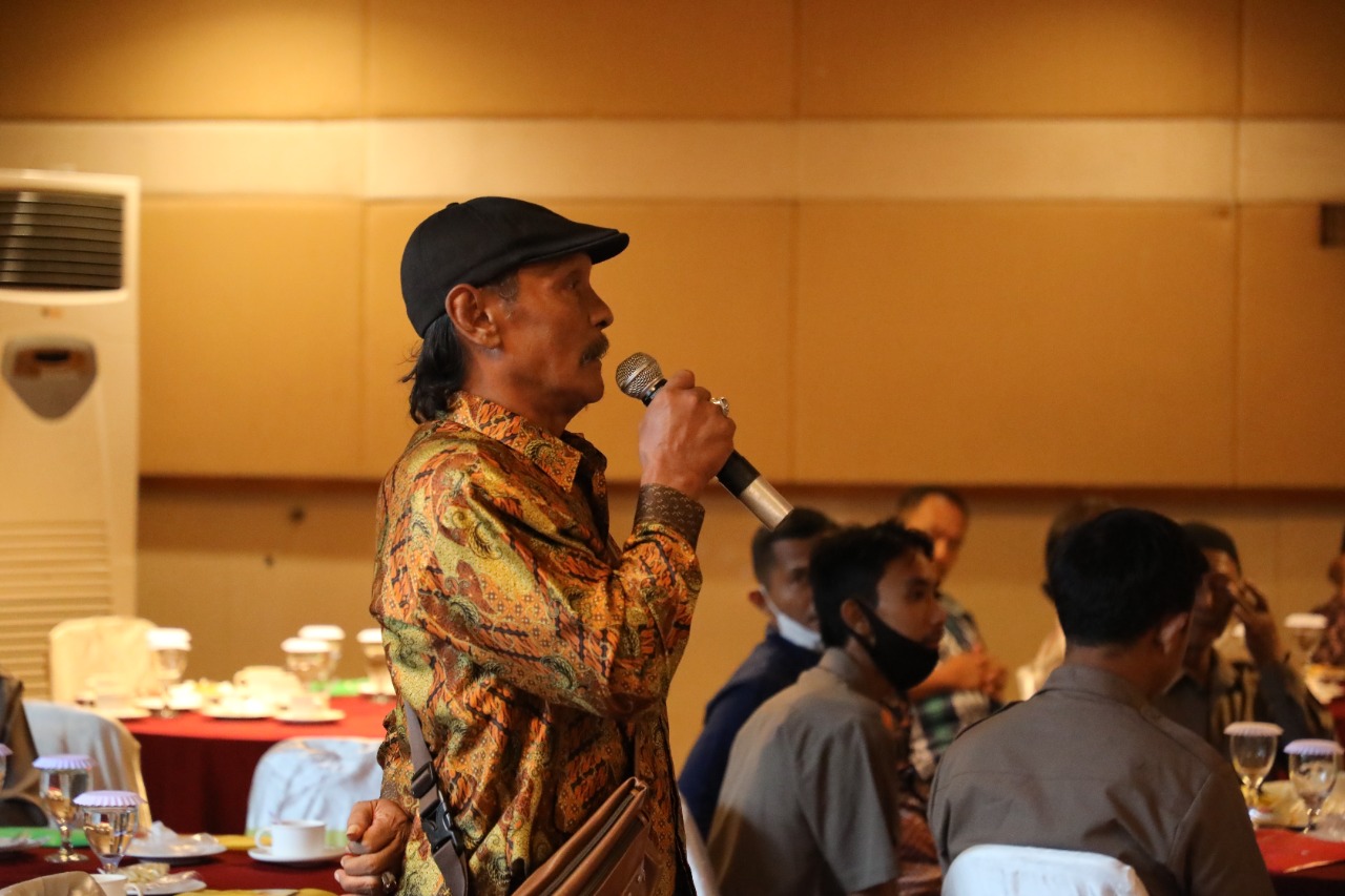Foto 6 dari 10: Beri Penyuluhan Hukum Terpadu Kecamatan Manguharjo, Wali Kota Harap Masyarakat Sadar Hukum