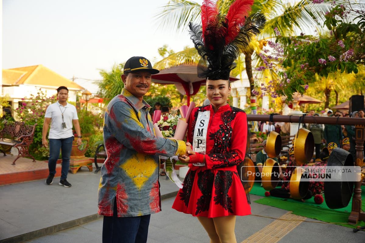 Hadiri Event Parade Senja, Wali Kota Apresiasi Kreativitas Peserta