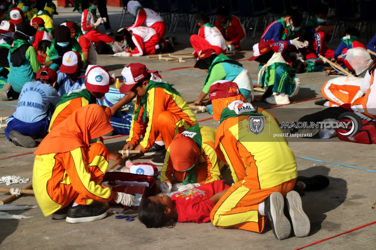 Foto 5 dari 20: 87 Sekolah Ikut Kompetisi PMR, Asah Kesiapsiagaan dan Kepedulian Terhadap Sesama