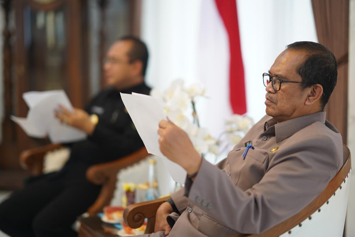 Foto 1 dari 9: Pimpin Rakor Peringatan Hari Pahlawan, Pj Wali Kota Ingin Peringatan Berjalan Optimal