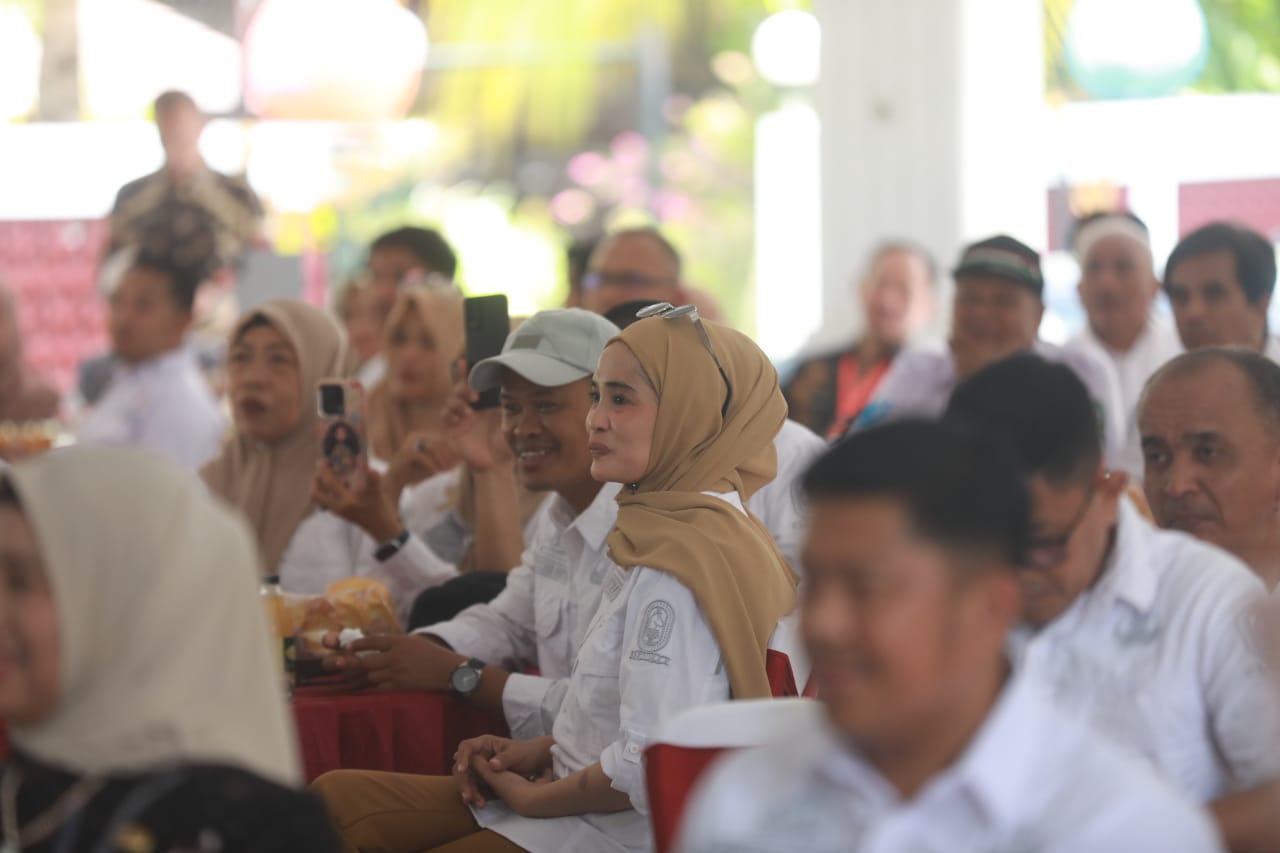 Foto 8 dari 12: Pj Wali Kota Terima Kunjungan Pemkab Sinjai, Gelar Studi Banding Pemanfaatan Chromebook