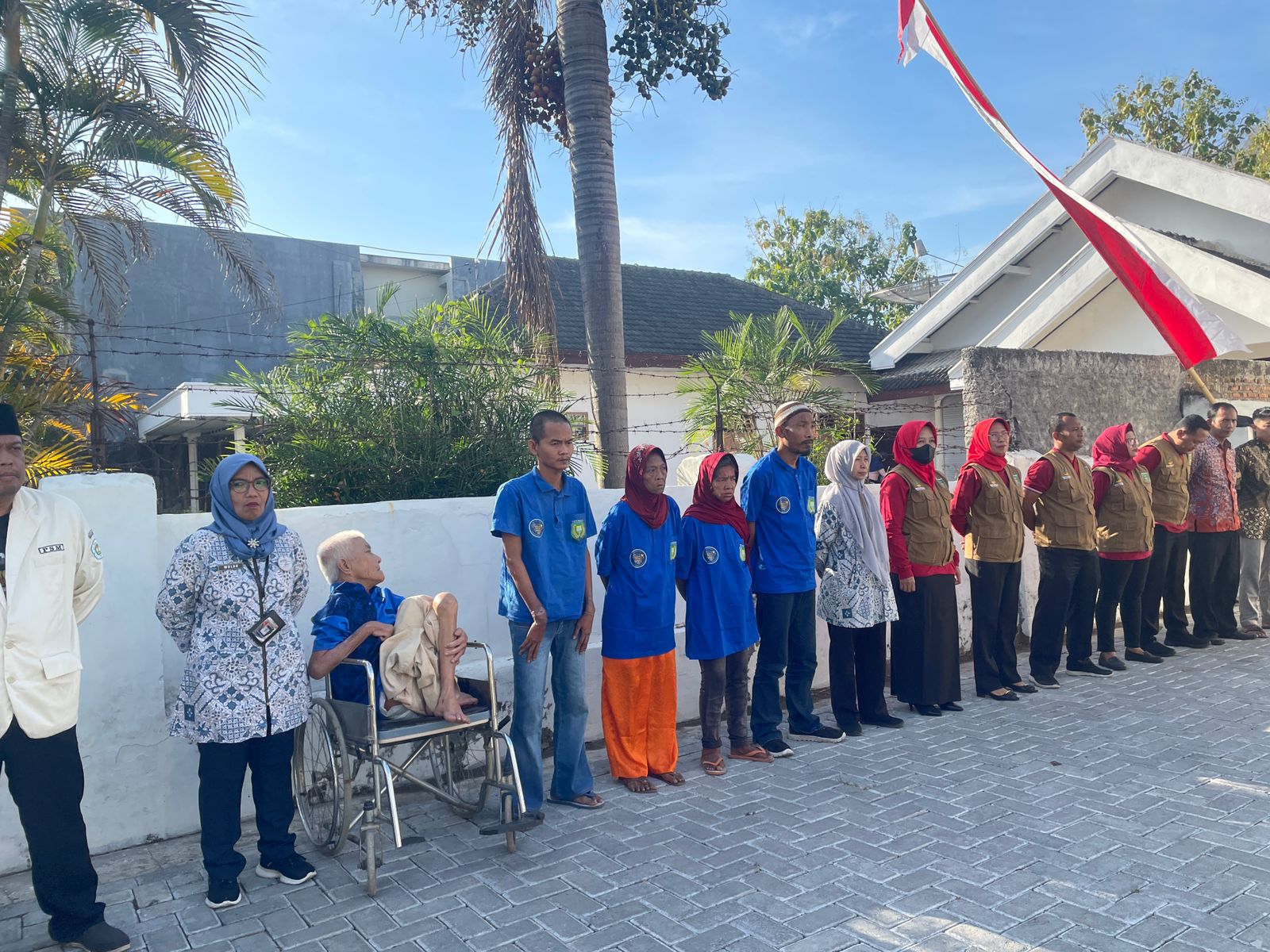 Foto 5 dari 7: Bersama PSM dan TKSK, ODGJ di Kota Madiun Ikuti Peringatan HUT RI ke-78
