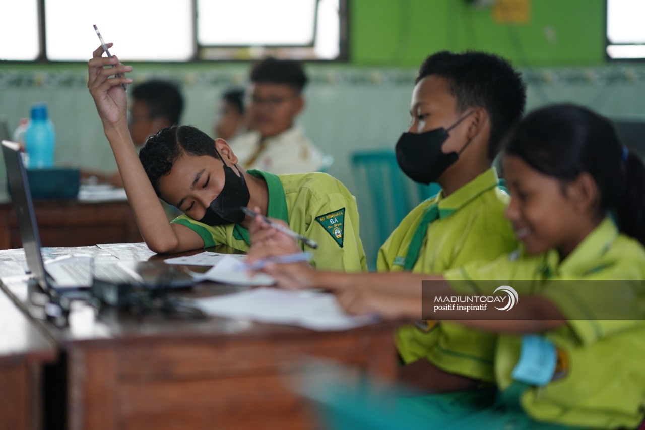 Foto 6 dari 10: Lomba Cerdas Cermat 2022 Digelar, Berlangsung Seru Sedari Penyisihan