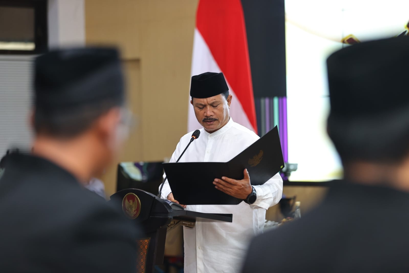 Foto 1 dari 10: Lantik 23 Pejabat, Wali Kota Sebut Masih Ada Pergeseran Lagi Dalam Waktu Dekat