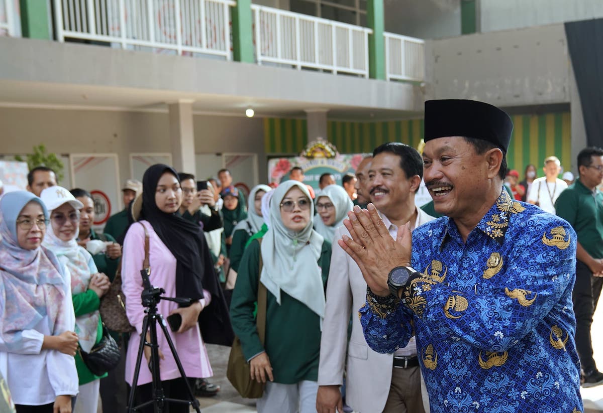 Foto 9 dari 9: Hadiri Peringatan HUT IDI, Wali Kota Apresiasi Dukungan Untuk Kota Madiun