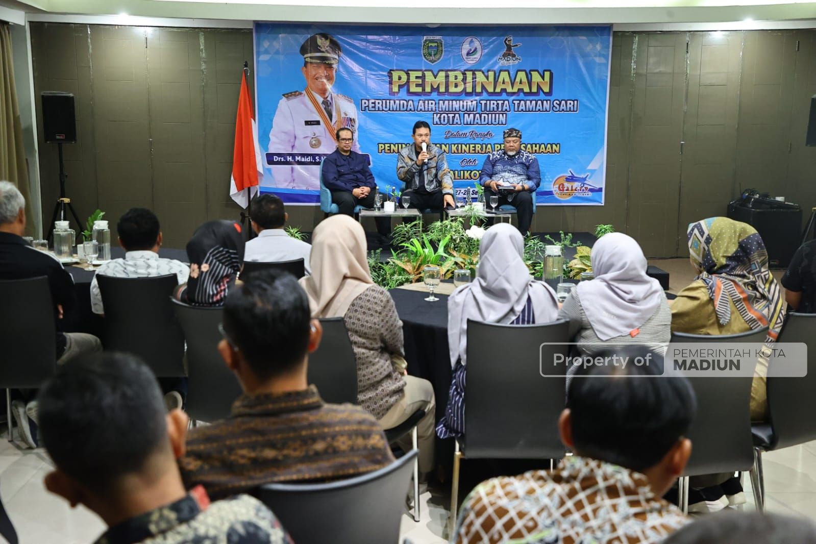 Foto 1 dari 9: Beri Arahan Pembinaan Karyawan PDAM, Wali Kota Ingatkan Soal Teamwork
