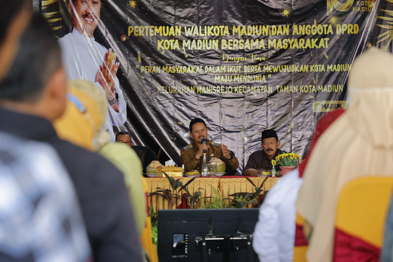 Foto 2 dari 10: Bertemu Masyarakat di Kelurahan Manisrejo, Wali Kota Ajak Warga Aktif dan Dukung Pembangunan