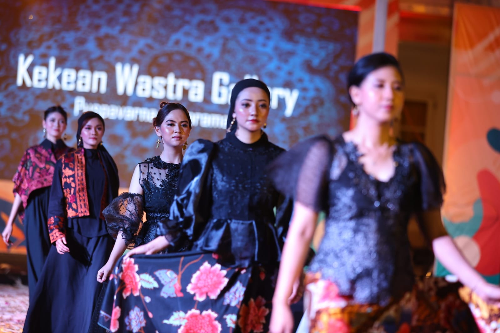 Foto 4 dari 9: Wali Kota Apresiasi Malam Puncak Mataraman Art Festival 2023