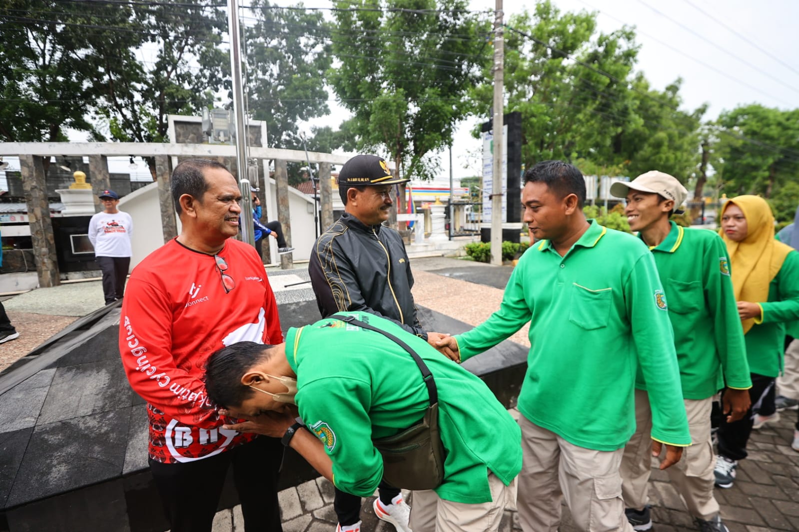 Foto 5 dari 8: Gowes Disambung Apel Di Gedung Bersama, Wali Kota : ASN Melayani Masyarakat