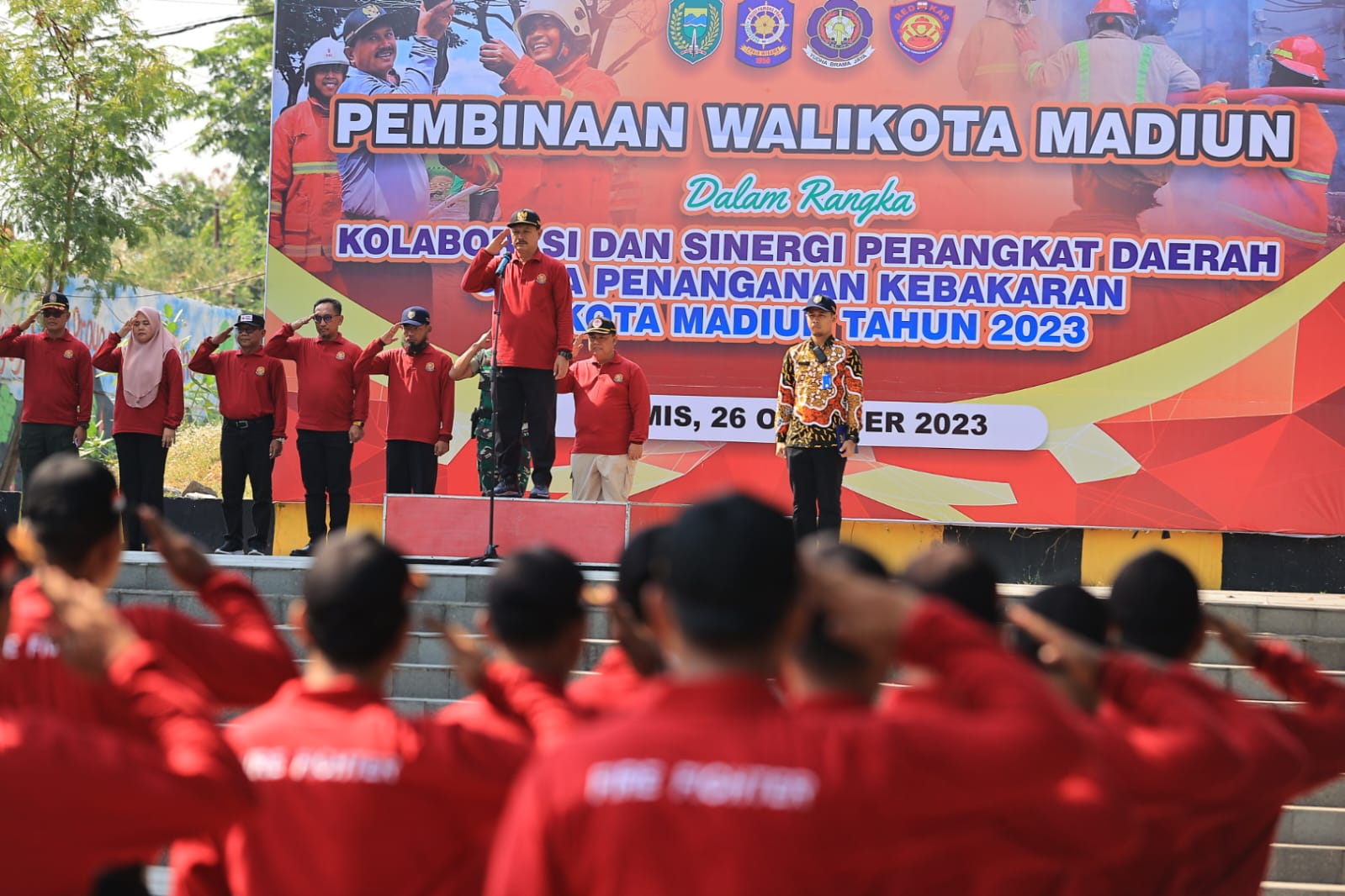Foto 1 dari 7: Antisipasi Bencana, Wali Kota Ajak Masyarakat Jaga Diri Dan Lingkungan