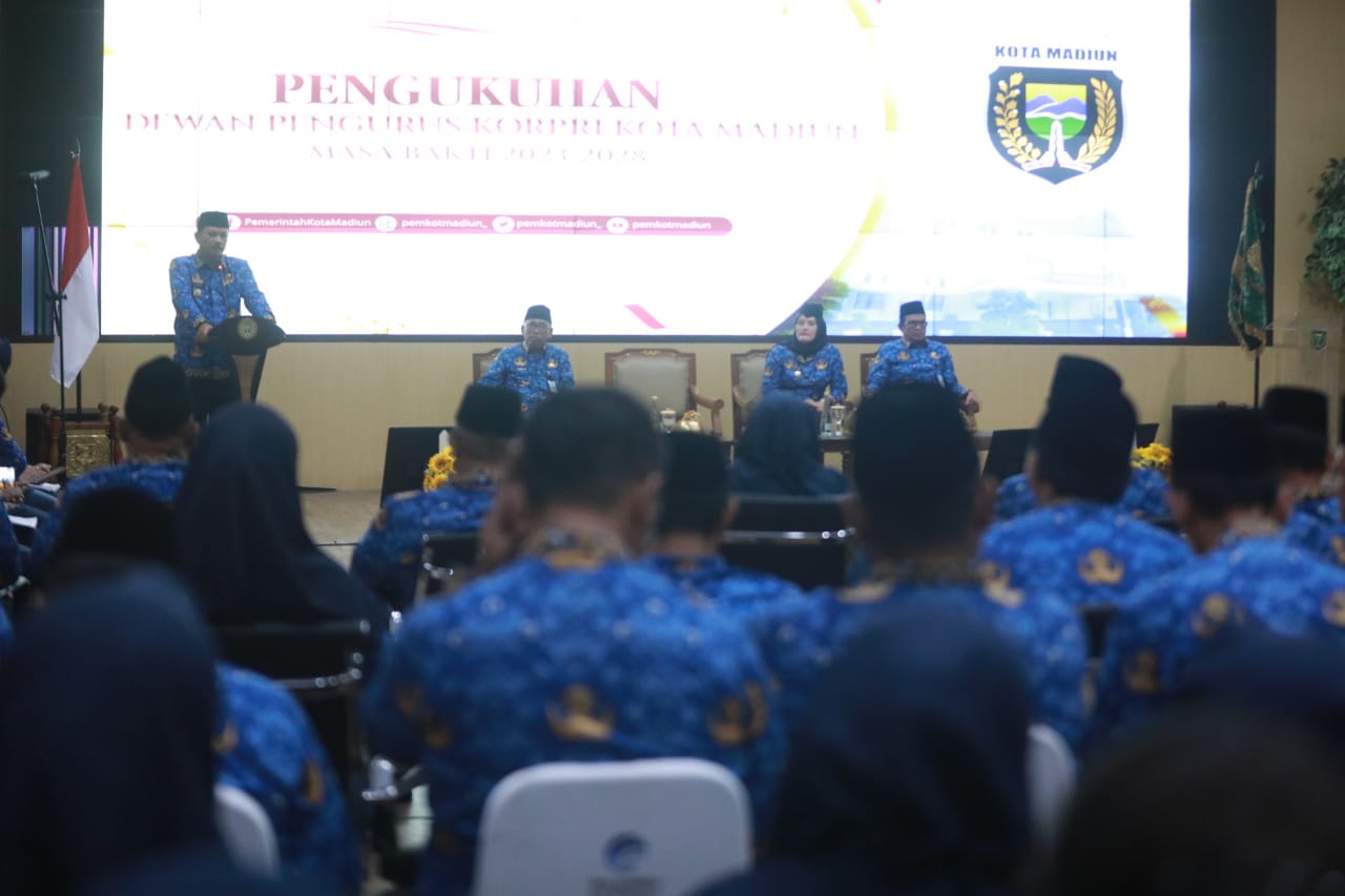 Foto 5 dari 10: Hadiri Pelantikan Dewan Pengurus Korpri Kota Madiun Periode 2023-2028, Wali Kota: Peran Korpri Harus Kian Ditingkatkan