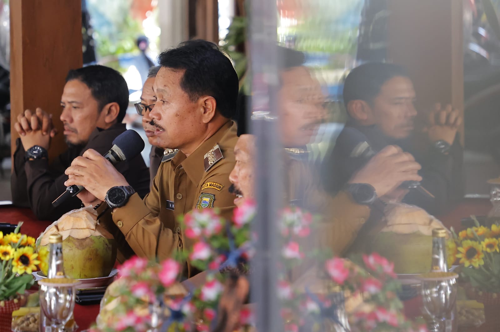 Foto 5 dari 10: Bertemu Masyarakat di Kelurahan Manisrejo, Wali Kota Ajak Warga Aktif dan Dukung Pembangunan