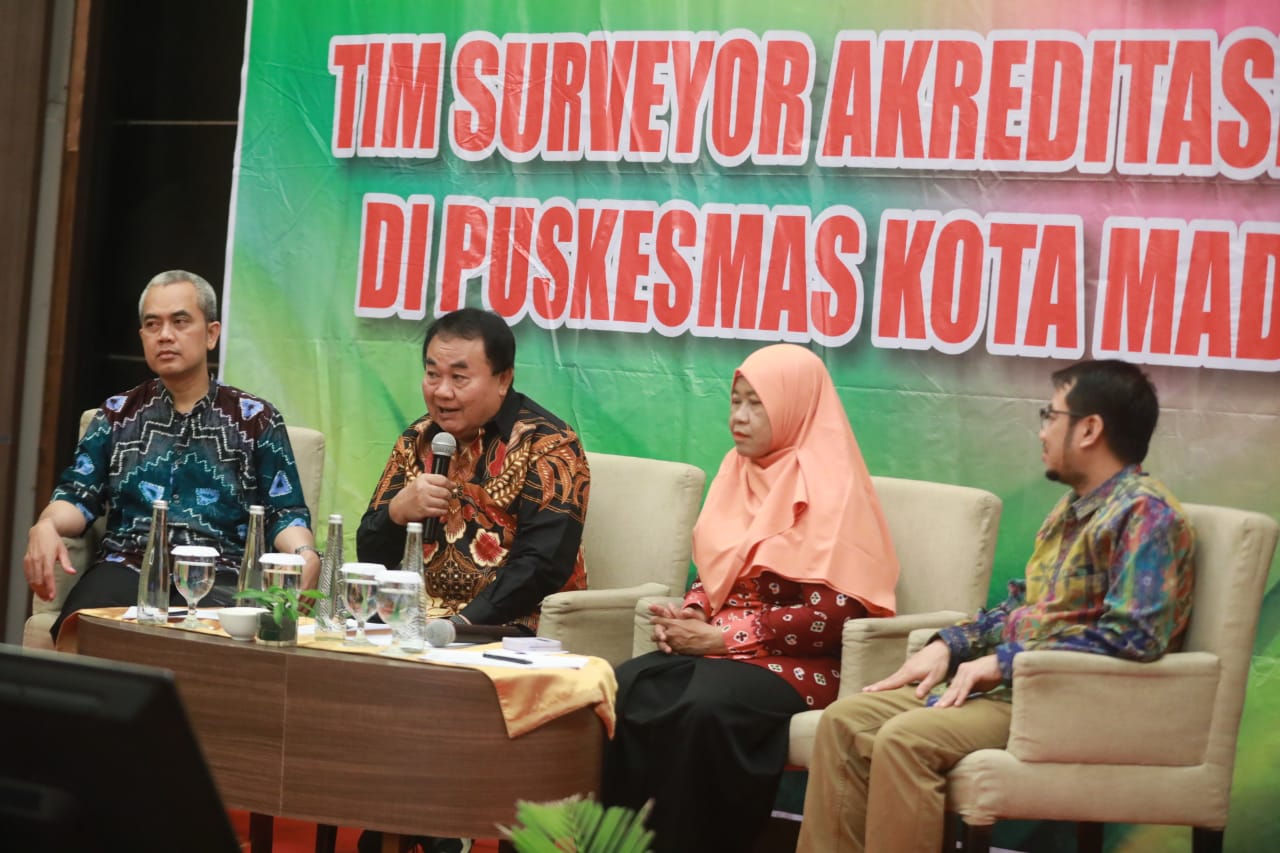Foto 3 dari 14: FGD Bersama Tim Surveyor Puskesmas Tawangrejo dan Manguharjo, Wali Kota Harapkan Hasil Optimal