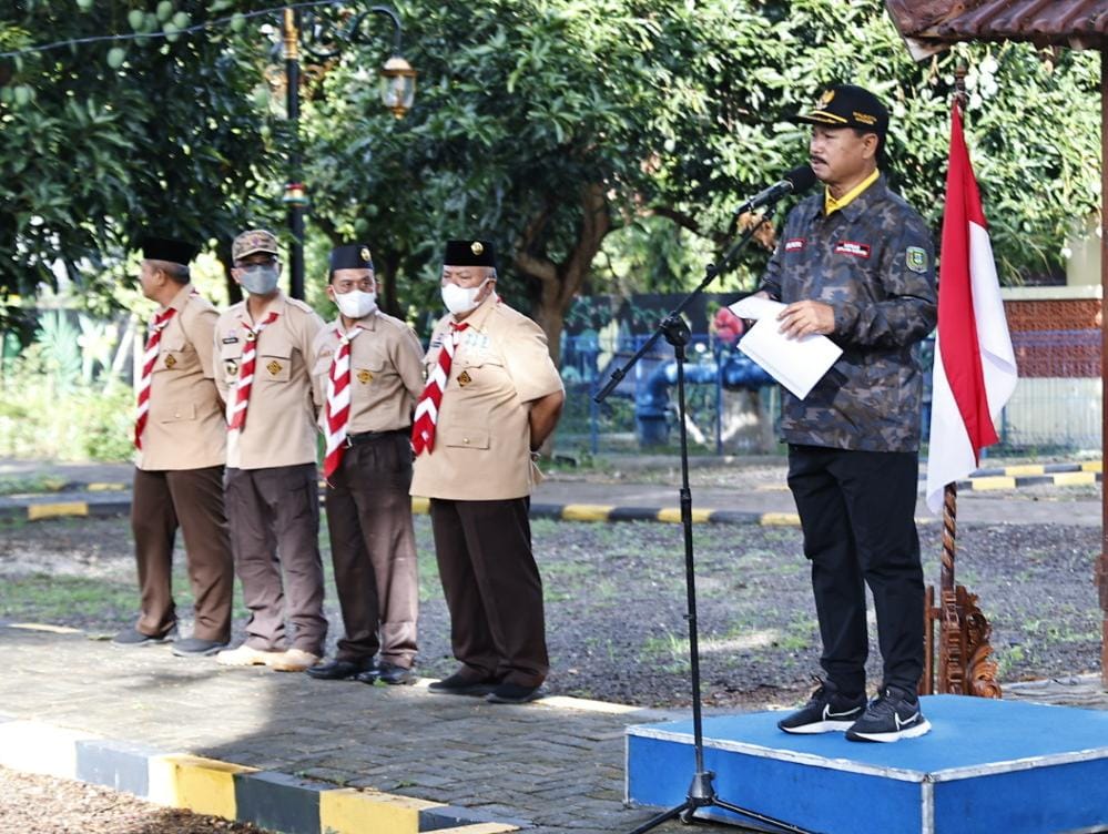 Foto 2 dari 11: Berangkatkan Peserta Lomba Pramuka Tingkat IV, Wali Kota: Pramuka Pribadi yang Tahan Banting