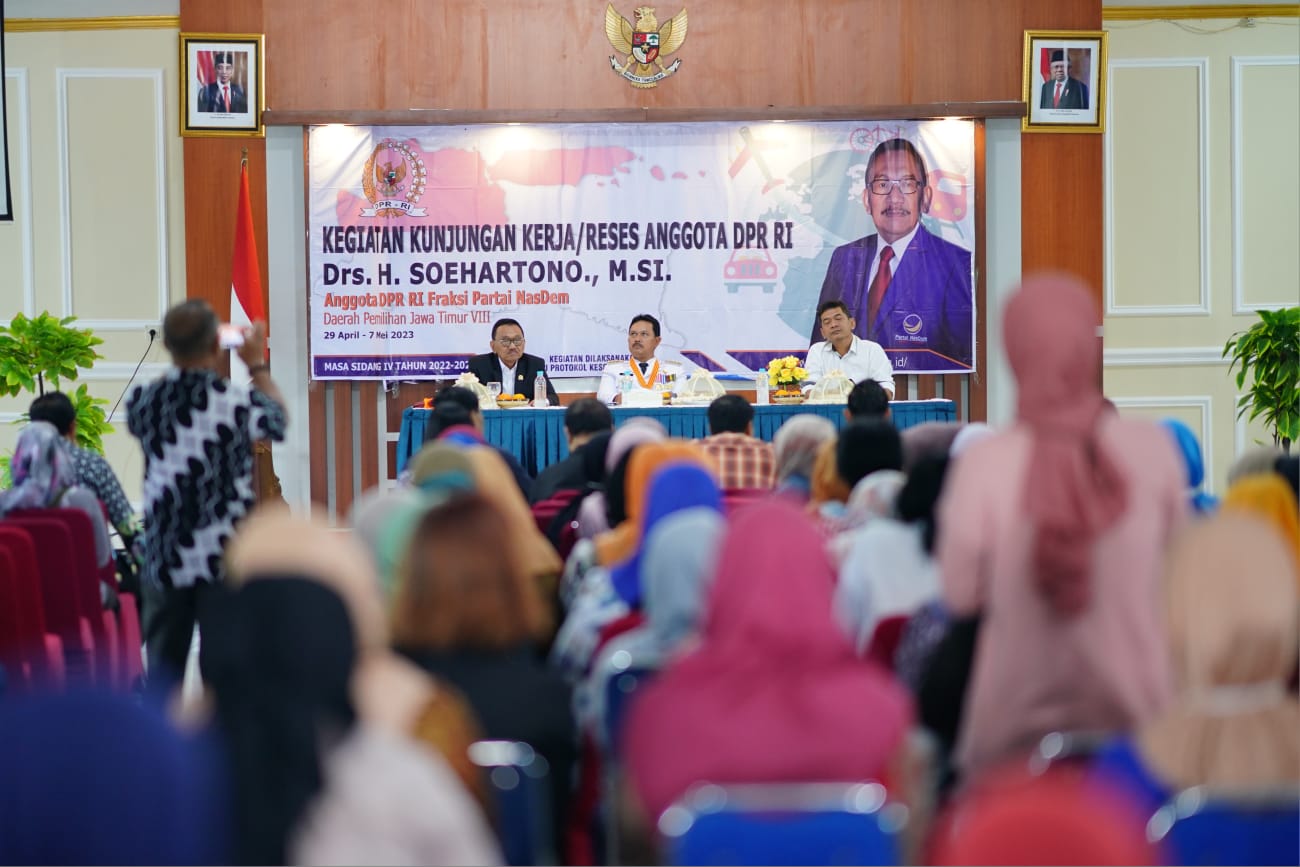 Foto 1 dari 10: Hadiri Reses Anggota DPR RI, Wali Kota Sampaikan Apresiasi