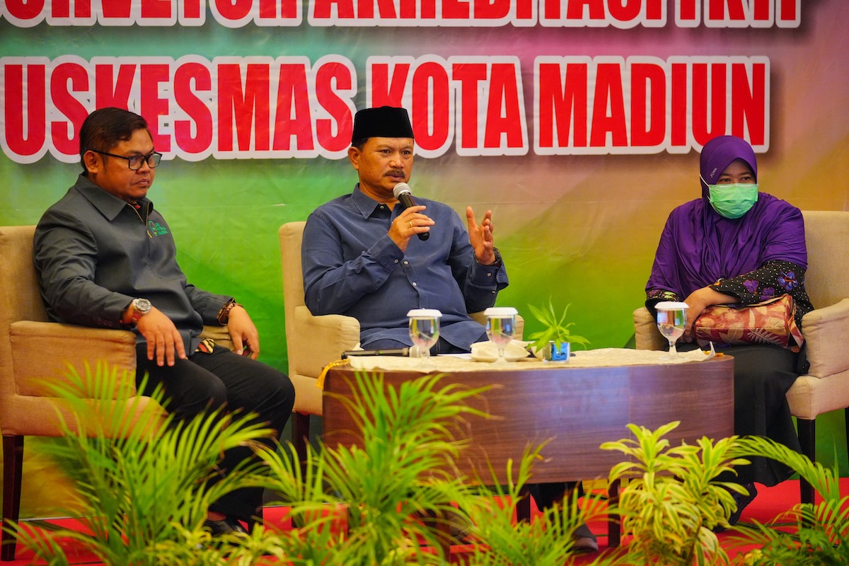 Foto 1 dari 8: Sambut Tim Penilai Akreditasi, Wali Kota Maidi Optimis Puskesmas Sukosari Dapat Nilai Tinggi