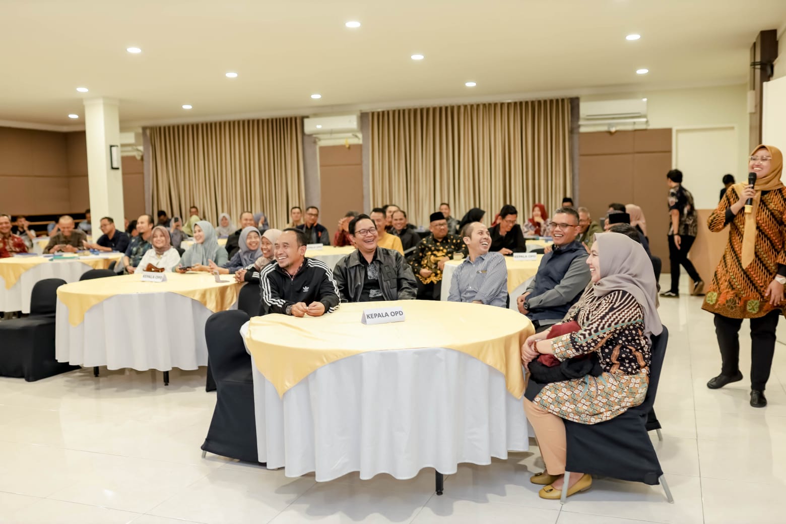 Foto 5 dari 5: Gelar Penyuluhan Penyusunan RUU dan Peningkatan Produk Hukum Daerah, Wali: Regulasi Penting untuk Kemajuan Kota