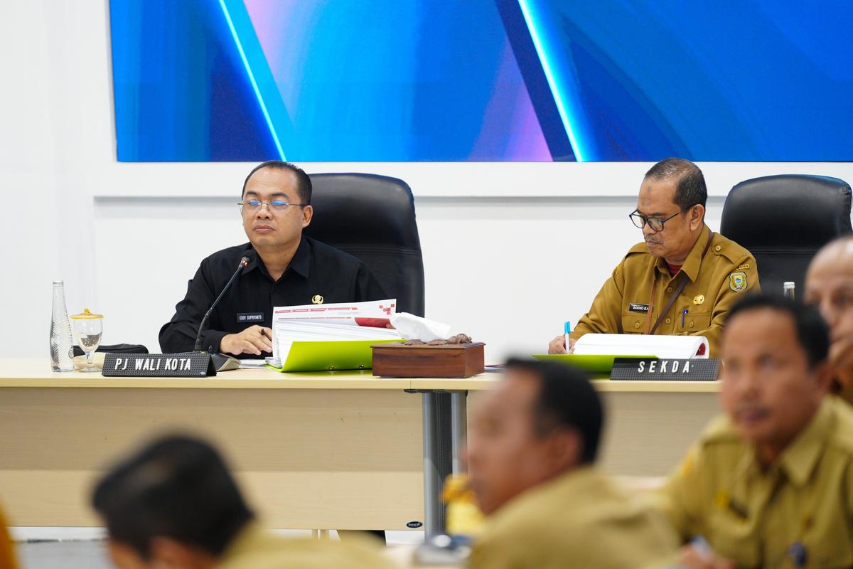 Foto 2 dari 7: Ikuti Asistensi dengan Kemendagri, Pj Wali Kota Siap Laporkan Hasil Kerja Triwulan Kedua