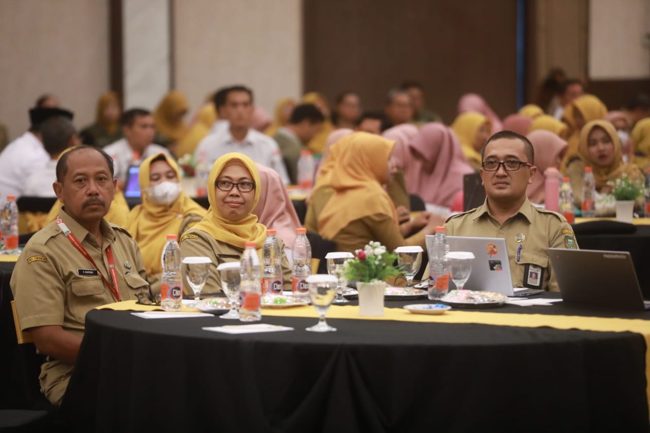 Foto 6 dari 11: Buka Pelatihan Chromebook, Wali Kota Dorong Guru Tingkatkan Kompetensi Dan Inovasi
