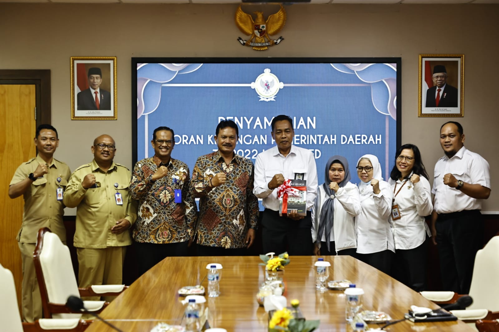 Foto utama berita: Serahkan LKD 2022 Unaudited, Kota Madiun Kembali yang Tercepat di Jawa Timur