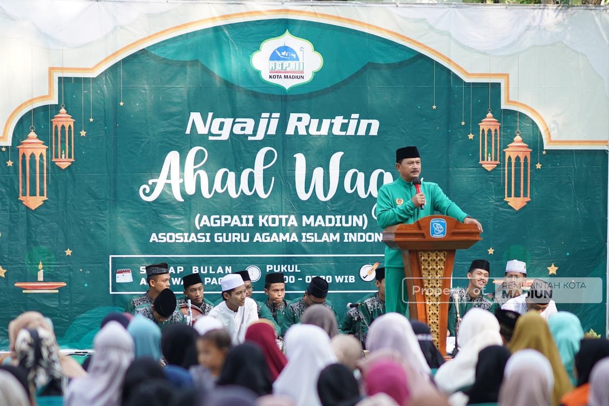Foto utama berita: Ikuti Pengajian Ahad Wage SKIMA, Wali Kota Sampaikan Program Pendidikan Pemerintah Kota