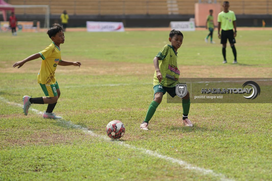 Foto 4 dari 19: Dari KU 10 hingga KU 12, Talenta Sepak Bola Cilik Asah Mental di Dandim Cup I Kota Madiun