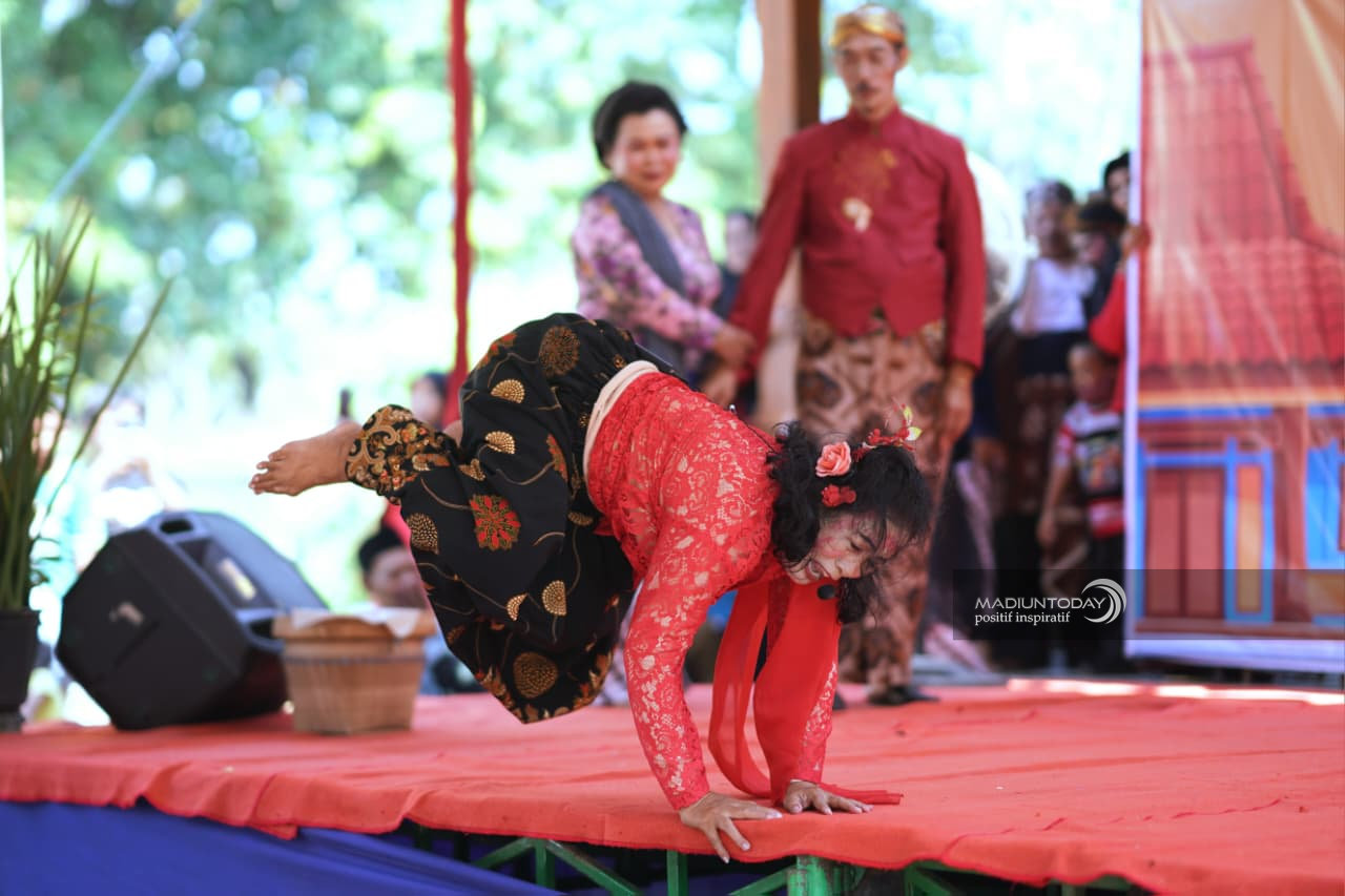 pic 2