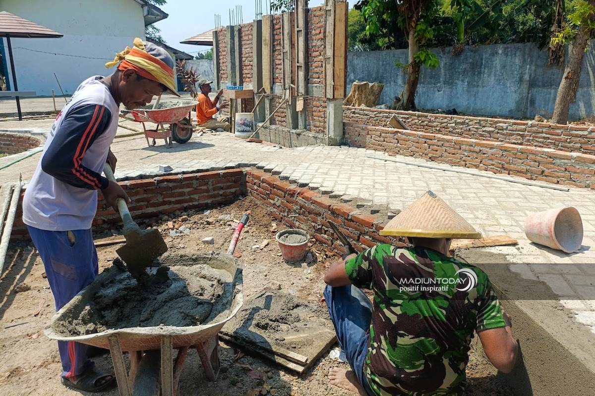 Foto 4 dari 8: TPA Winongo Juga Bersolek, Bakal Ada Taman, Musala, dan Garasi Alat Berat dalam Waktu Dekat