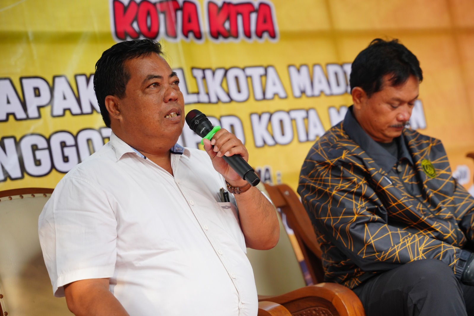 Foto 7 dari 10: Gowes Kota Kita di Ngegong, Wali Kota Silaturahmi Sekaligus Serap Aspirasi Masyarakat