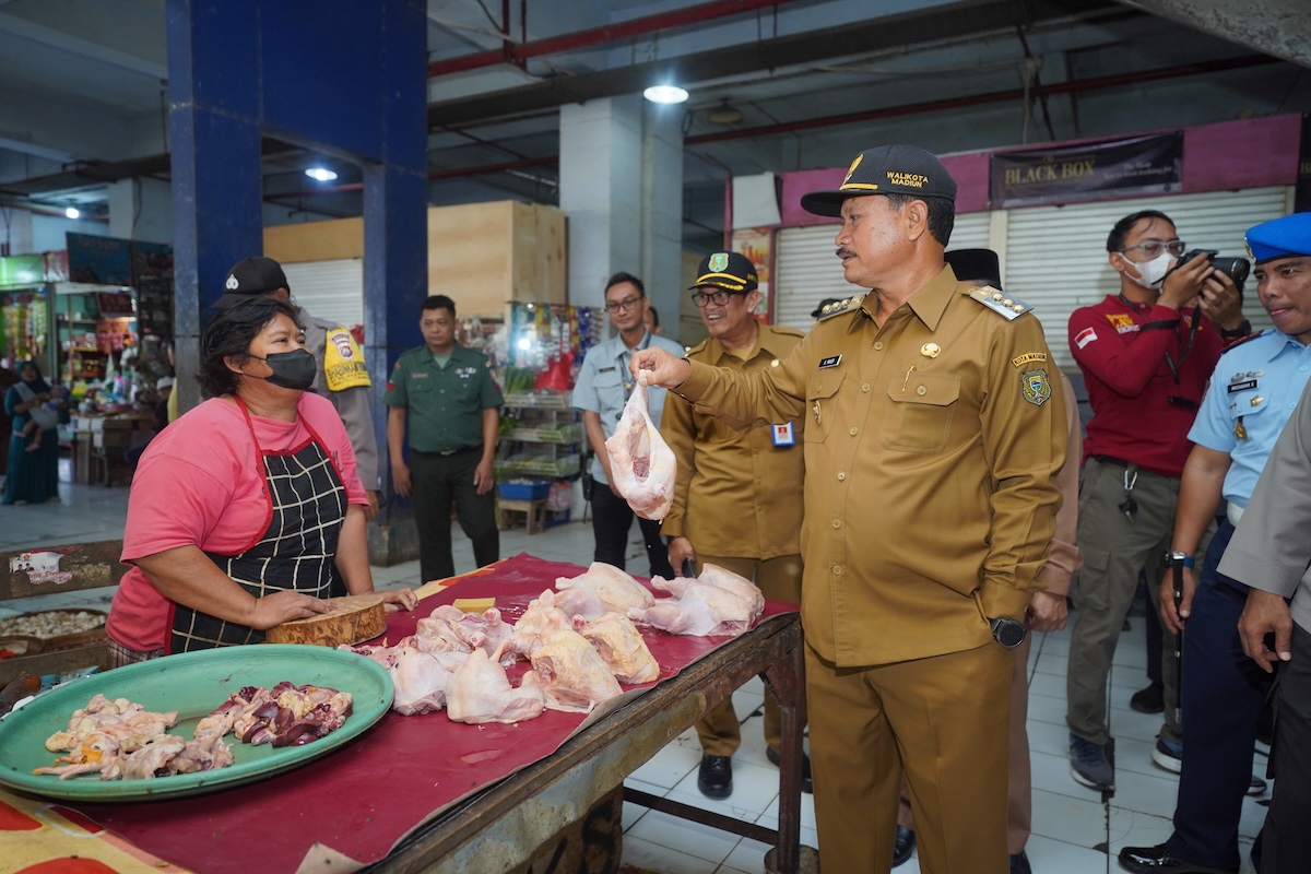 Foto 5 dari 9: Jelang Perayaan Nataru, Forkopimda Cek Kesiapan Sejumlah Fasilitas Umum