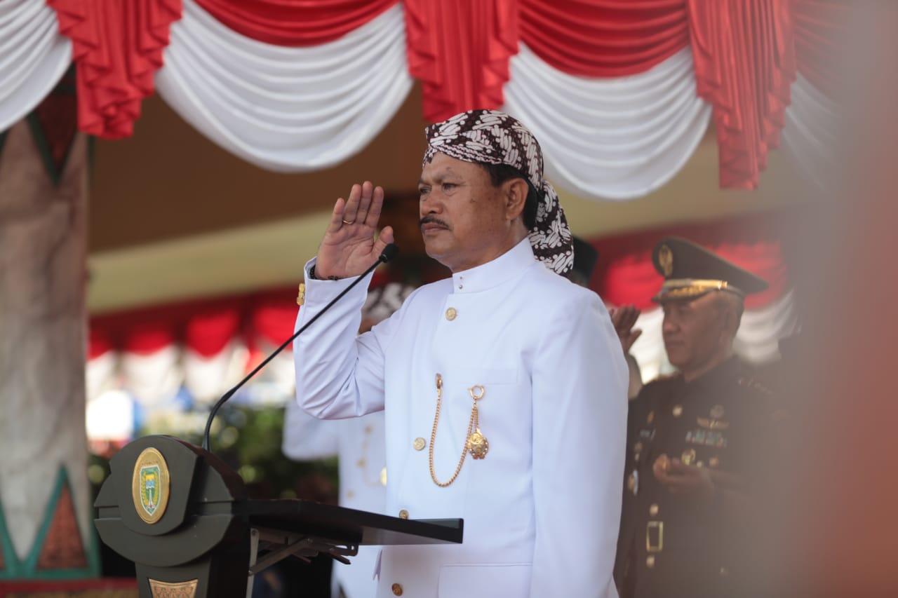 Foto 3 dari 12: Puncak Hari Jadi ke-105, Koreografi Pencak Silat Hingga Marching Band Sukses Meriahkan Gelaran Upacara