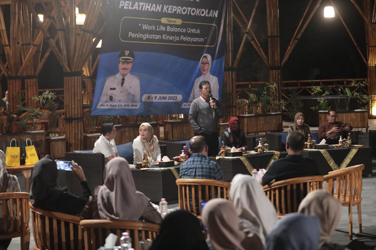 Foto 1 dari 3: Hadiri Diklat Keprotokolan, Wali Kota Sampaikan Sejumlah Arahan