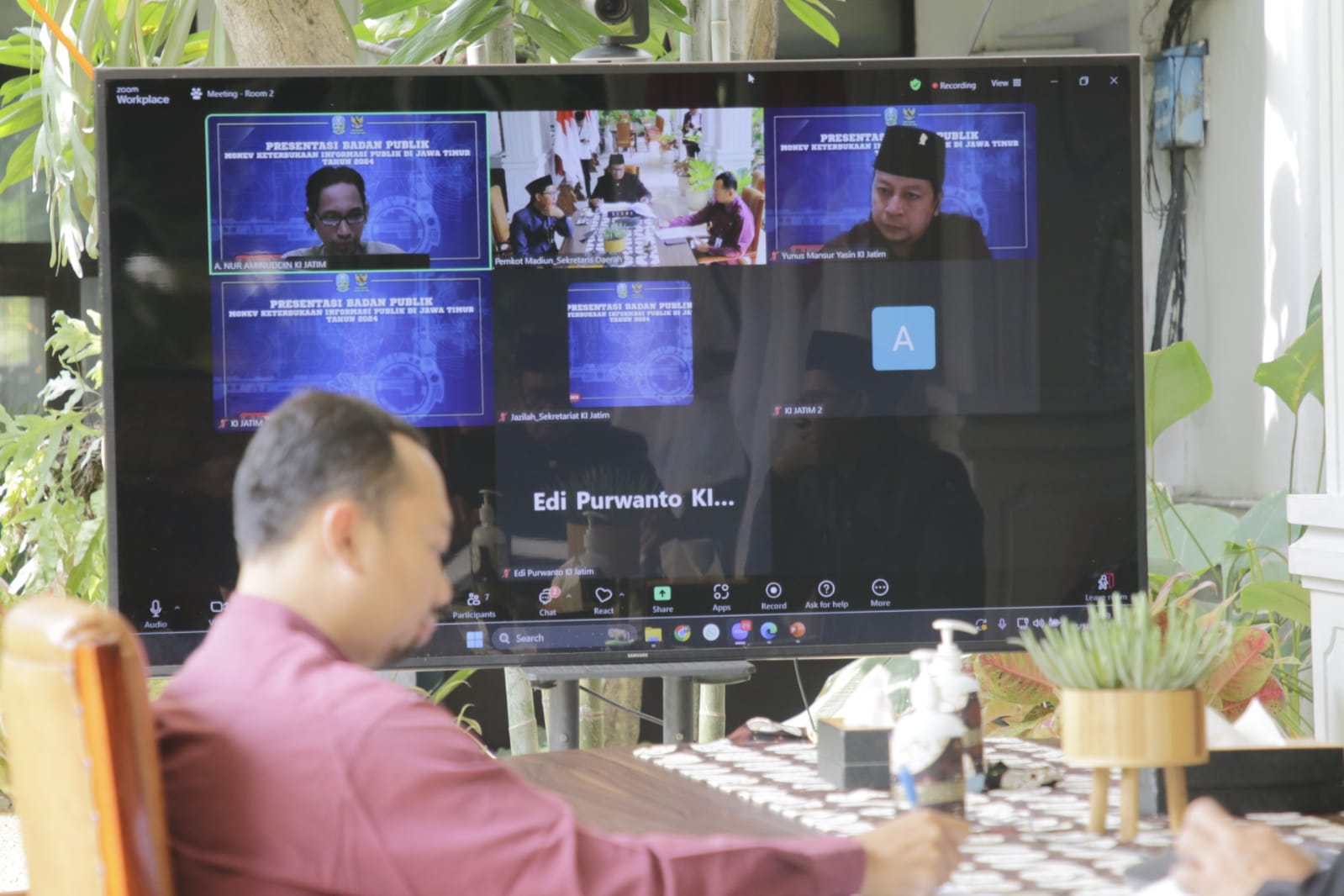 Foto 4 dari 11: Ikuti Monev KI, Pemkot Madiun Paparkan Keterbukaan Informasi Publik Di Kota Pendekar