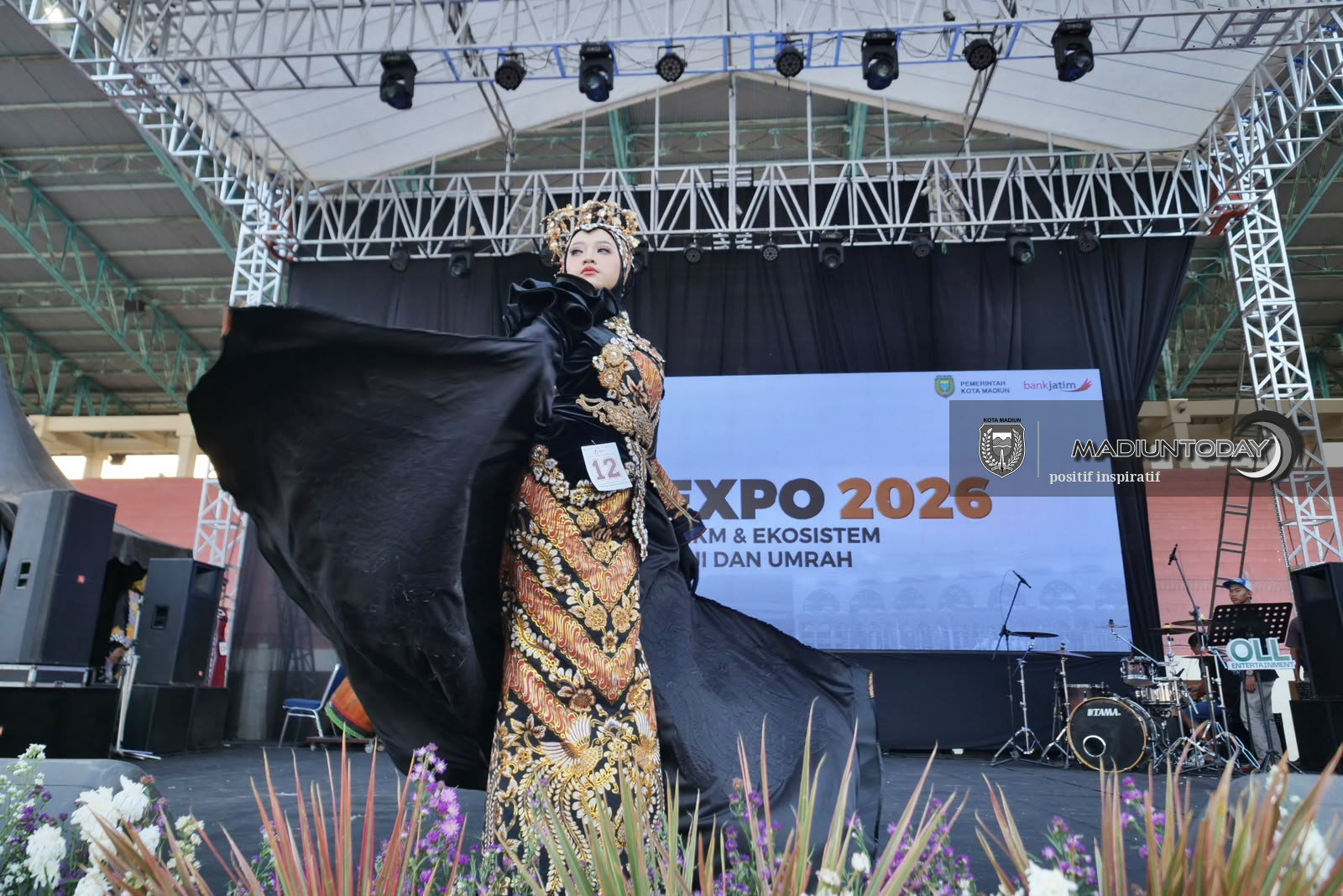Foto 3 dari 15: Berbalut Gaya Islami, Batik Nusantara Sukses Curi Perhatian di Panggung Expo 2026 UMKM & Ekosistem Haji dan Umrah