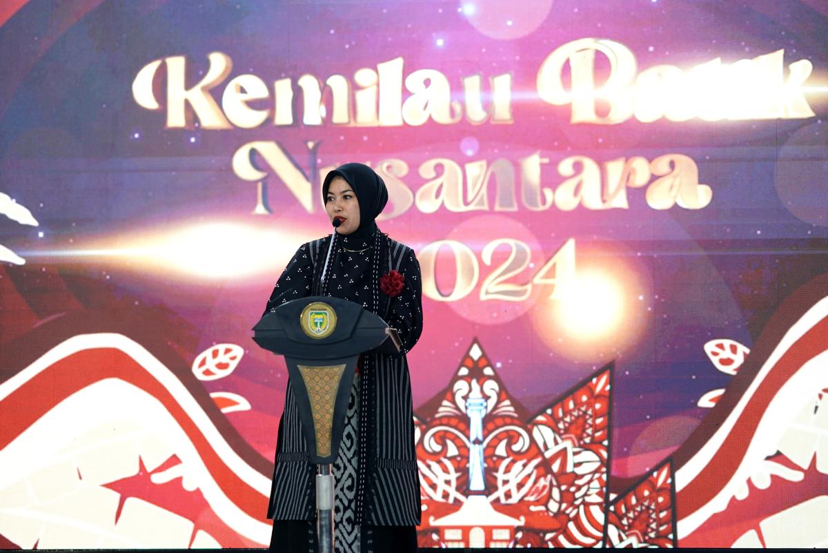 Foto 1 dari 13: Buka Kemilau Batik Nusantara, Pj Wali Kota Ingin Batik Semakin Dikenal dan Dicintai