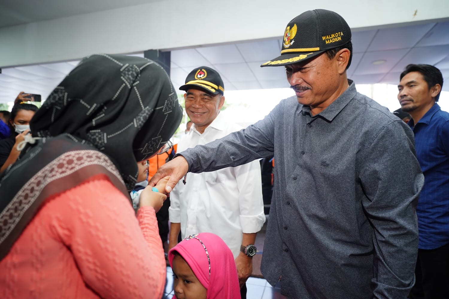 Foto 7 dari 10: Dampingi Menko PMK Tinjau Stasiun Kereta Api, Wali Kota: Ada Banyak Manfaat dari Kunjungan Pejabat Pusat