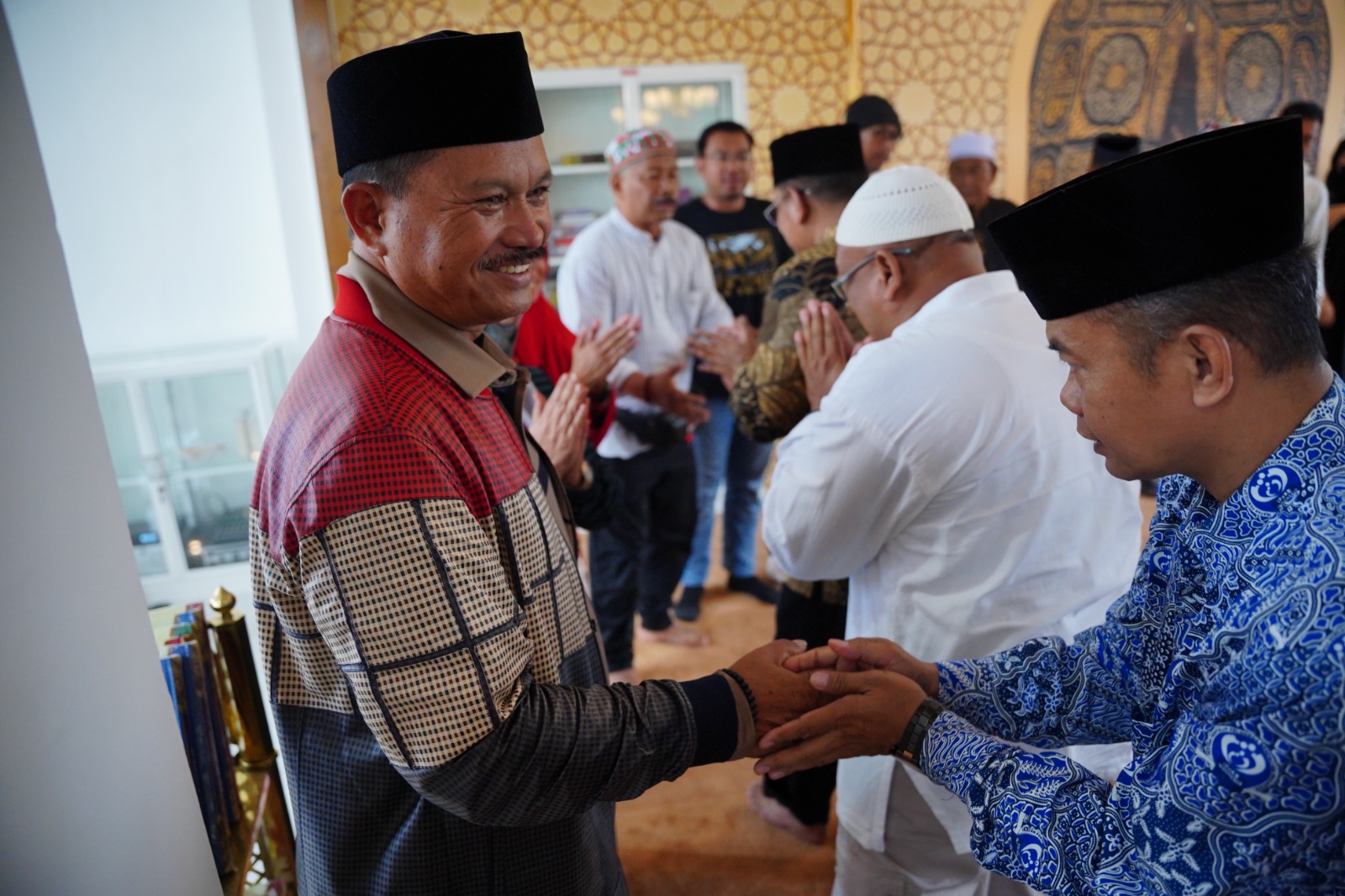 Foto 9 dari 10: Wali Kota Maidi Doakan Seluruh Warga Kota Madiun Dapat Berjumpa dengan Kakbah