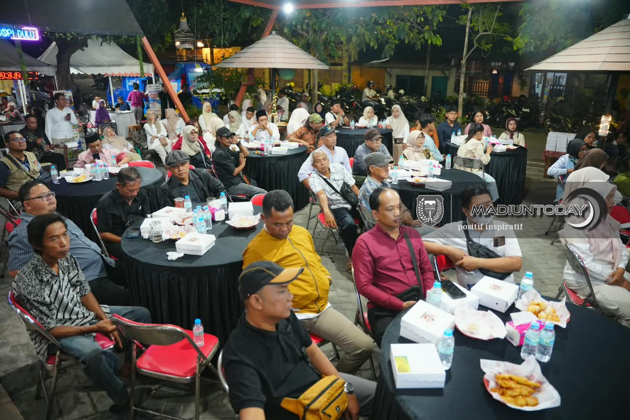 Foto 5 dari 13: Datang, Cek, Tangani, Laporkan : Plt Wali Kota Pastikan Persoalan Warga Tuntas lewat WBR