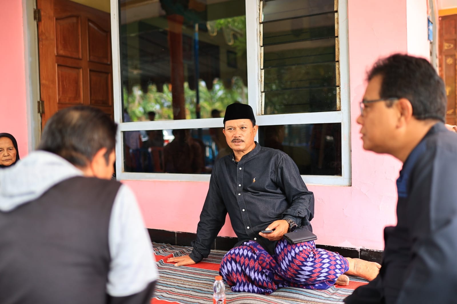 Foto 3 dari 3: Peserta Pro JKK-JKM Meninggal Dunia, Wali Kota Salurkan Santunan Rp 42 Juta Kepada Ahli Waris
