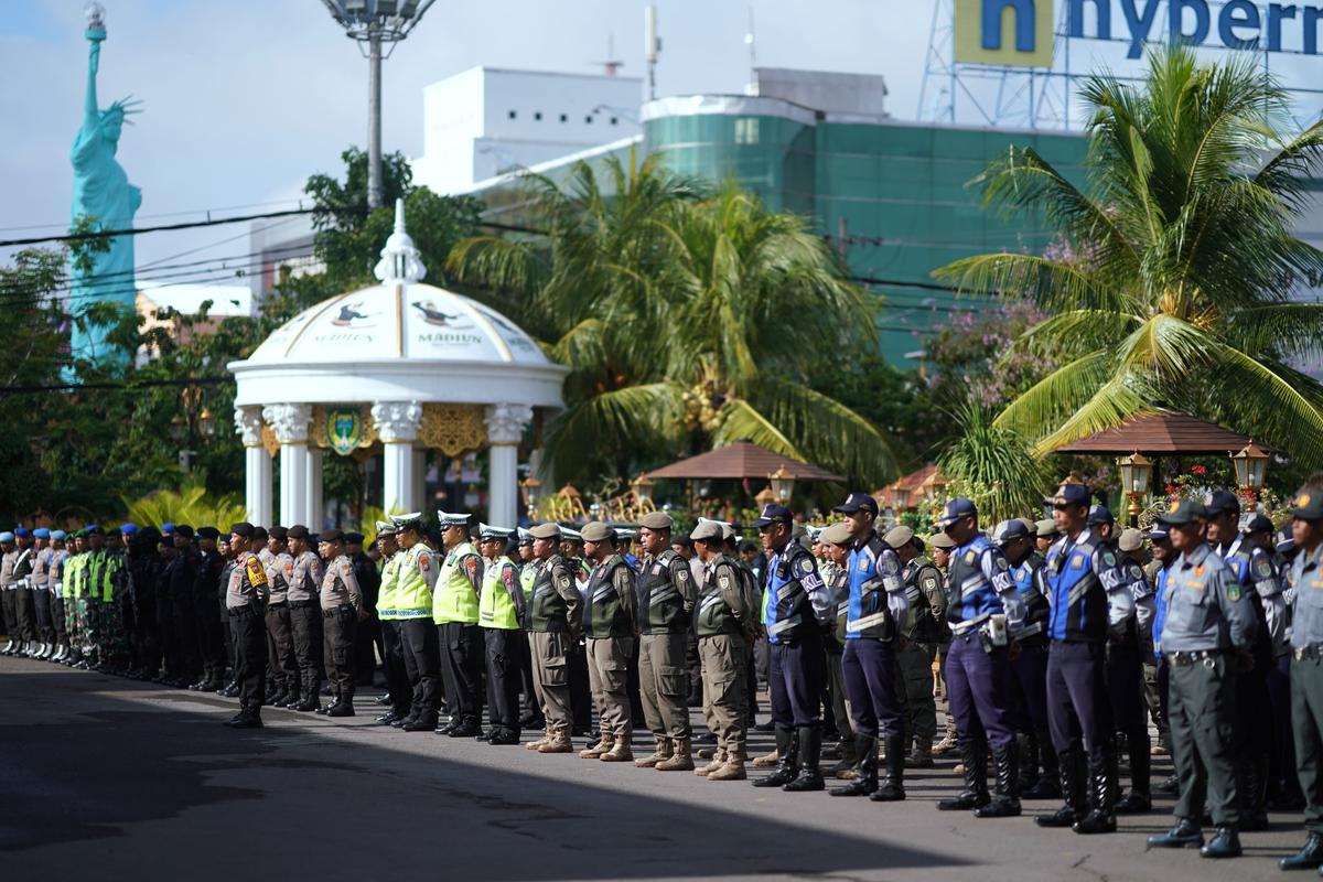 Foto 8 dari 9: Peringati Bulan Bakti TNI-Polri, Polres Madiun Kota dan Jajaran TNI Gelar Apel Gabungan