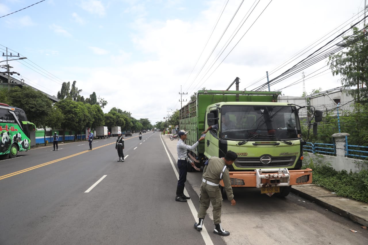 Foto 6 dari 11: Cegah Odol, Dishub Gelar Operasi Keselamatan Lalu Lintas
