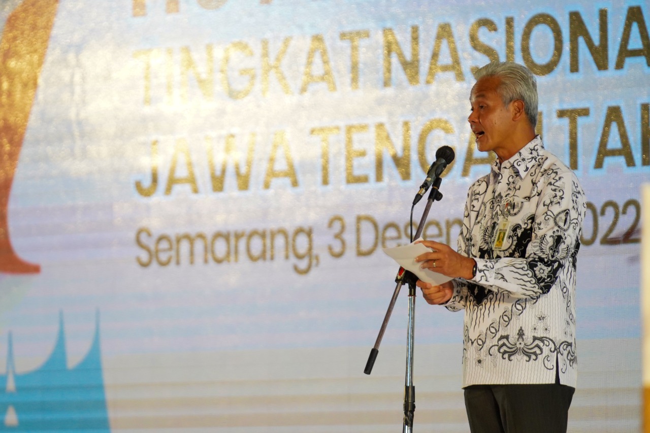 Foto 4 dari 10: Komitmen Tingkatkan Pendidikan, Wali Kota Maidi Diganjar Anugerah Dwija Praja Nugraha
