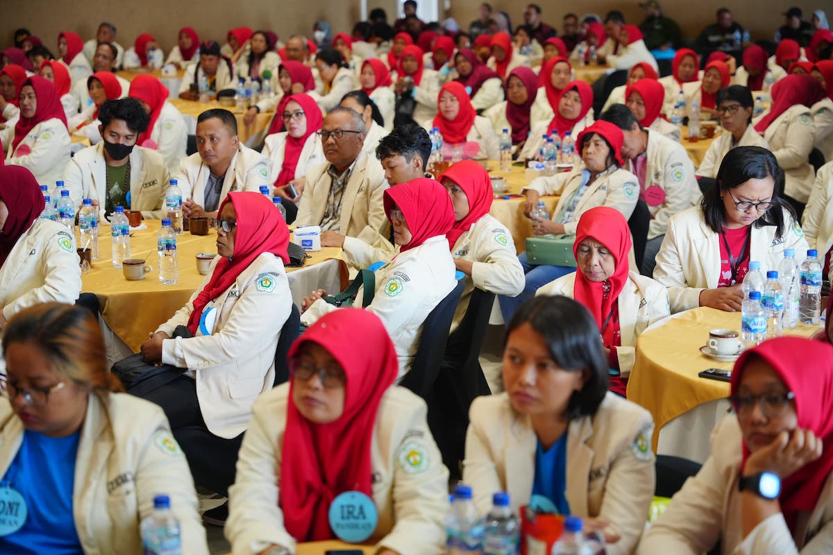 Foto 4 dari 8: Hadiri Capacity Building Di Tawangmangu, Wali Kota Beri Pembinaan Bagi PSM Kota Madiun