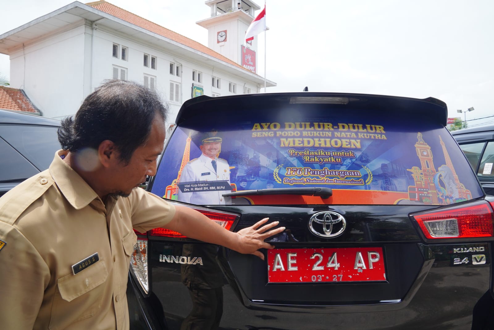 Foto utama berita: Pakai Branding Khusus Sejak 2022, Mobil Plat Merah yang Terlibat Kecelakaan di Klaten Bukan Milik Pemkot Madiun